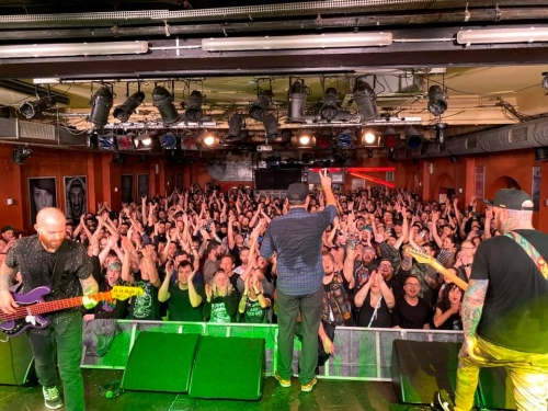 11 Alien Ant Farm